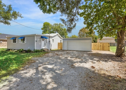 218 N Ormsby Street - Photo 1