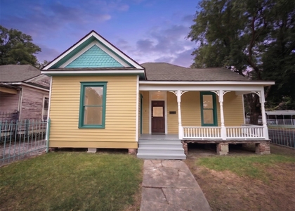 2119 Hardy Street - Photo 1