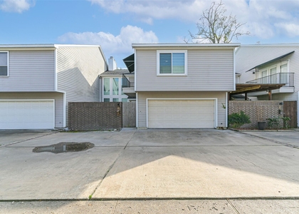 2600 Nantucket Drive - Photo 1