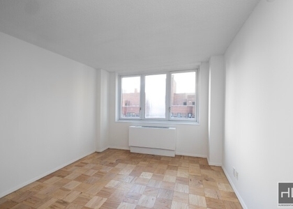 East 34 Street - Photo 1