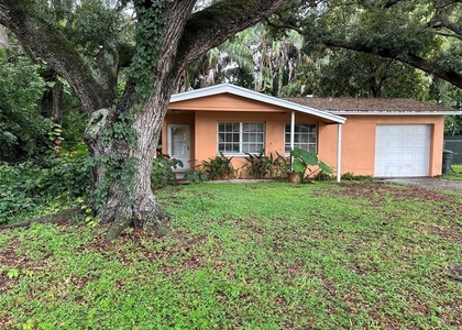 578 Vine Avenue - Photo 1