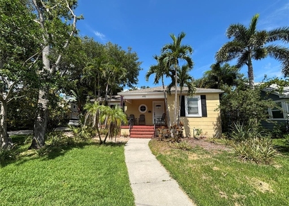495 24th Avenue N - Photo 1
