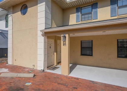 411 S Willow Avenue - Photo 1