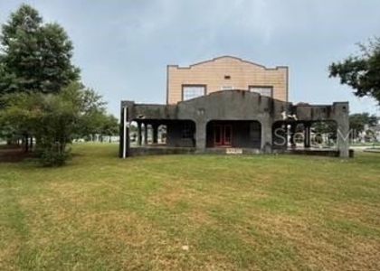 375 W Bay Avenue - Photo 1