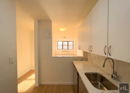 5 Avenue - Photo 1