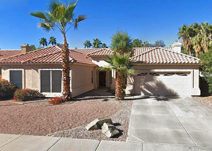 724 N Yucca Street - Photo 1