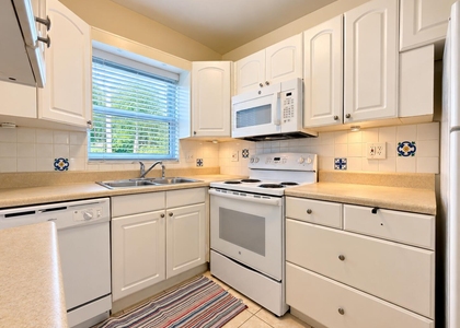 111 Cleveland Street - Photo 1