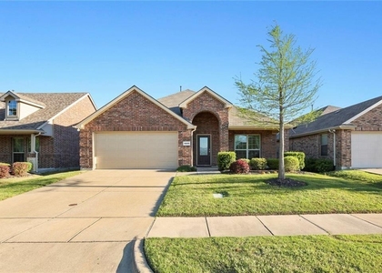 9609 Sand Trap Drive - Photo 1