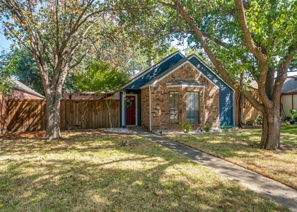 924 Sugarberry Drive - Photo 1