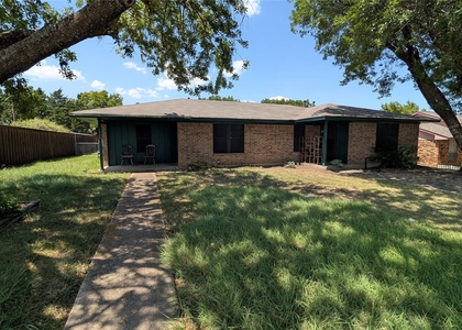 3409 Jewel Street - Photo 1