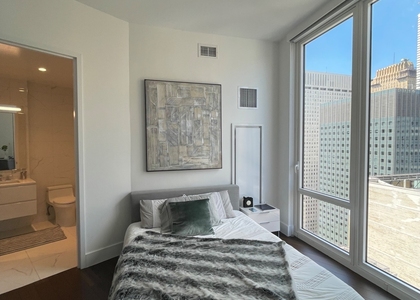 E 44th Street / 3rd Avenue - Photo 1