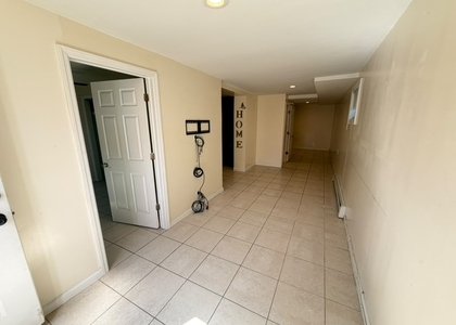 147th ave  2 bed beauty - Photo 1