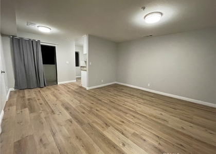 225 N Marguerita - Photo 1
