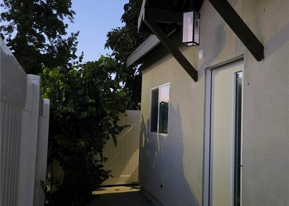 5646 Andasol Avenue - Photo 1