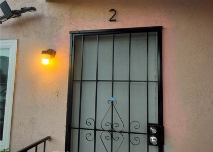 11226 S Broadway - Photo 1