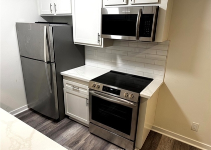 280 Molino - Photo 1
