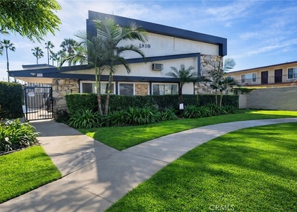 1810 W Sallie - Photo 1