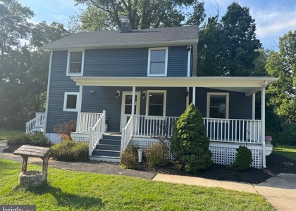 308 W Pages Lane - Photo 1
