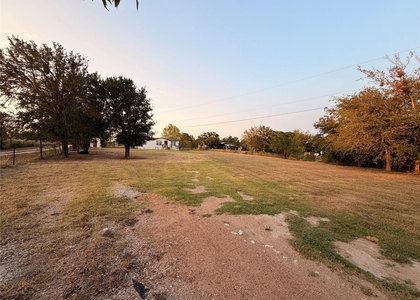 206 Shiloh Rd - Photo 1