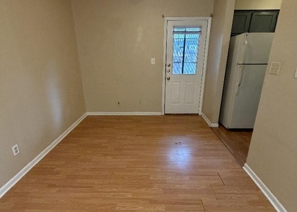 139 Elm Dr - Photo 1
