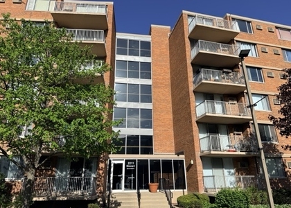 2211 S Stewart Avenue - Photo 1