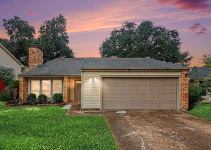 5510 Sugar Creek Drive - Photo 1