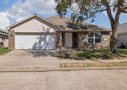 11 Clara Barton Lane - Photo 1