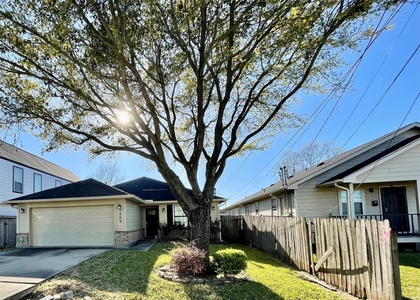 7808 Colonial Lane - Photo 1