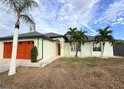 3445 Ne 11th Avenue - Photo 1