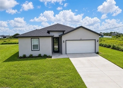 9040 Bamboo Circle - Photo 1