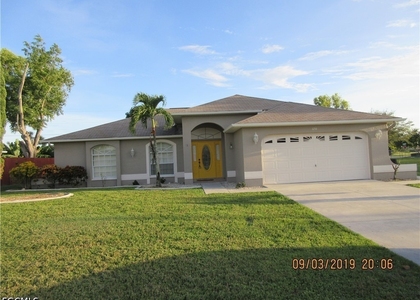 120 Se 27th Terrace - Photo 1