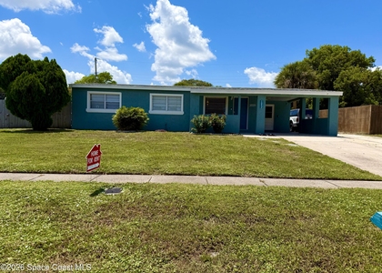 1052 Garfield Street - Photo 1