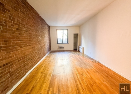 East 80 Street - Photo 1