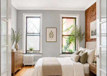 10 Avenue - Photo 1