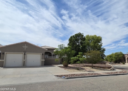 7346 Gulf Creek Drive - Photo 1