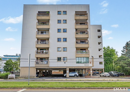 1633 Washington Boulevard - Photo 1