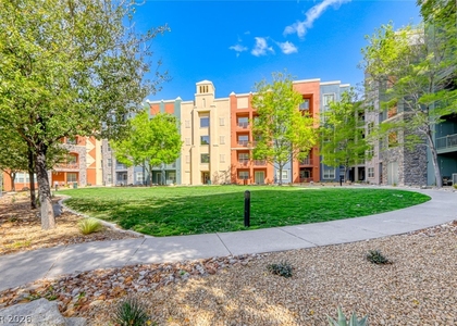62 E Serene Avenue - Photo 1