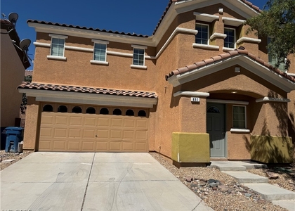 651 Shadwell Street - Photo 1