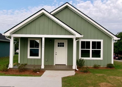 1000 Callaway Avenue - Photo 1