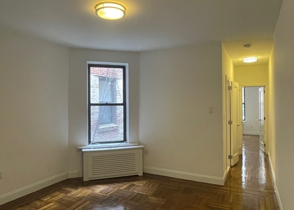  East 88th Street / Park Avenu - Photo 1