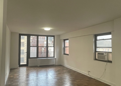  East 35th Street / 3rd Avenue - Photo 1