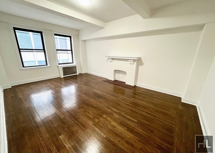 West 55 Street - Photo 1
