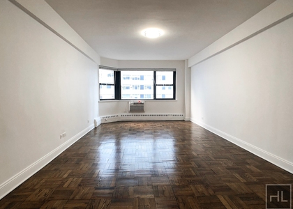East 69 Street - Photo 1