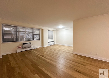 East 79 Street - Photo 1