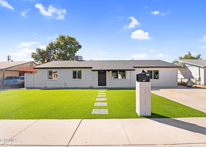 3545 E Friess Drive - Photo 1
