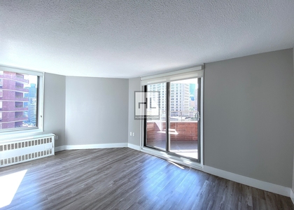 Second Avenue - Photo 1