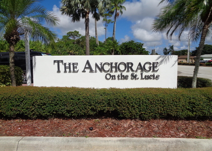 2516 Se Anchorage Cove Se - Photo 1