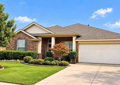 835 Roaring Springs Road - Photo 1