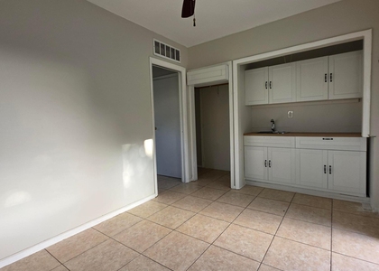 1826 Sherman Street - Photo 1