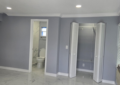 1408 W Broome Street - Photo 1